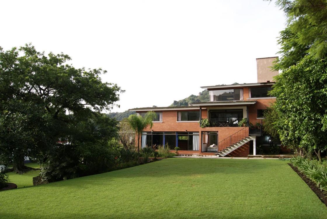 Hotel Quinta Del Sol เตโปซตลัน ภายนอก รูปภาพ