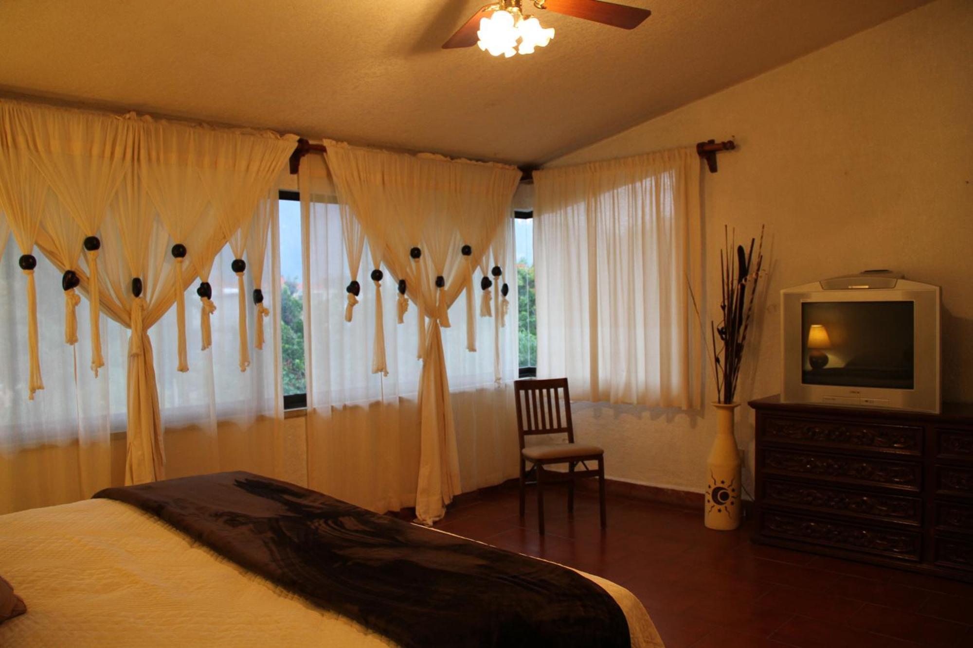 Hotel Quinta Del Sol เตโปซตลัน ภายนอก รูปภาพ