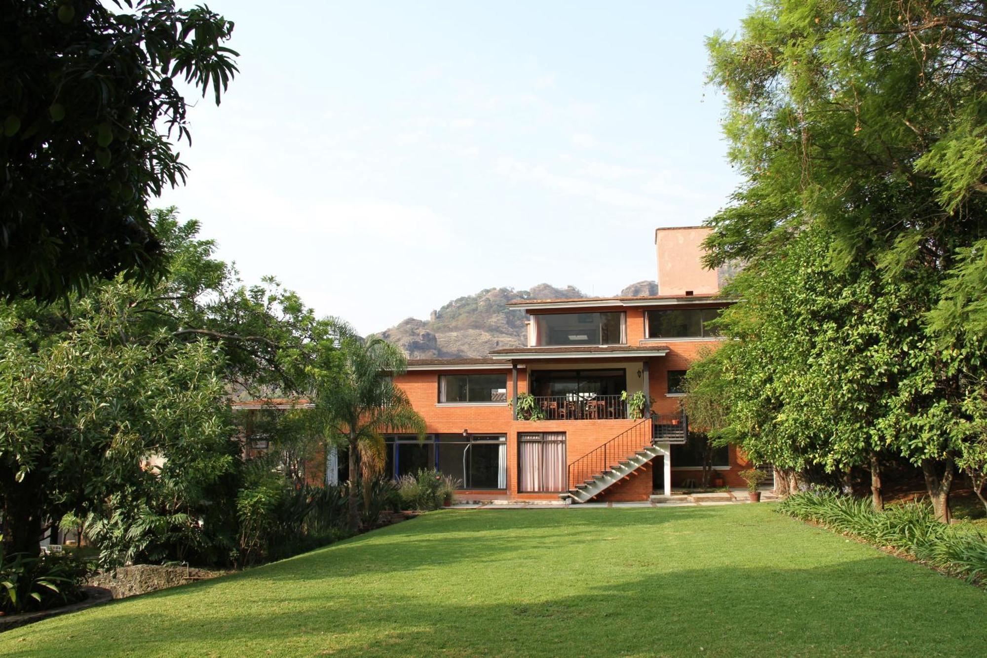 Hotel Quinta Del Sol เตโปซตลัน ภายนอก รูปภาพ